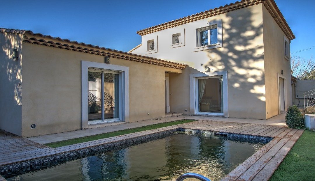 Belle maison avec piscine – Saint Julien – 550 000 €