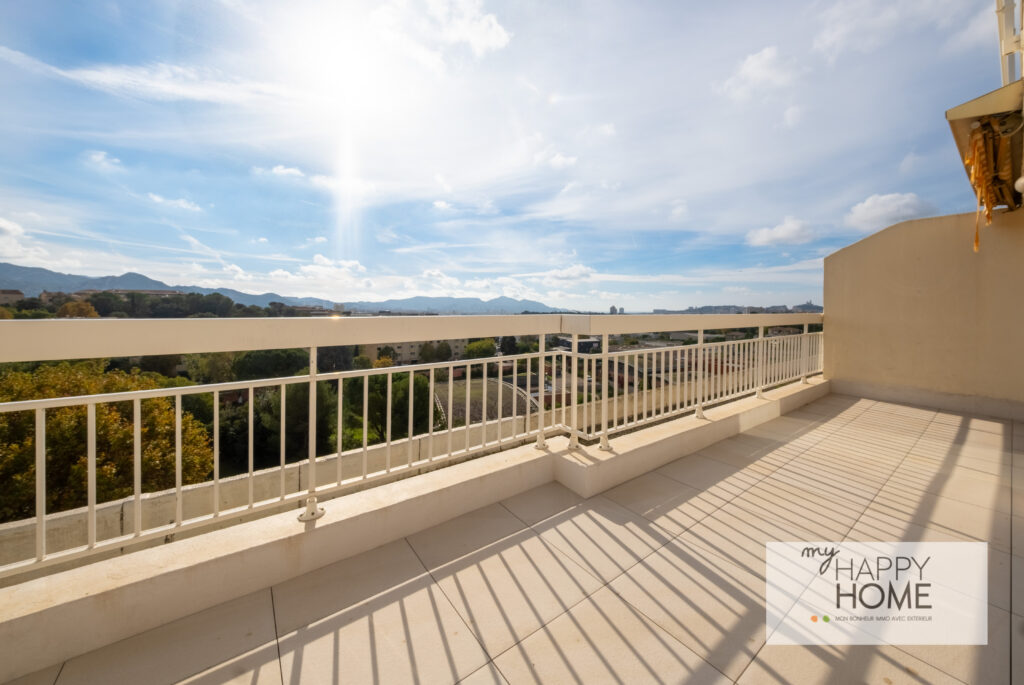 T4 la Fourragère avec terrasse vue panoramique 13012 – 350 000 €