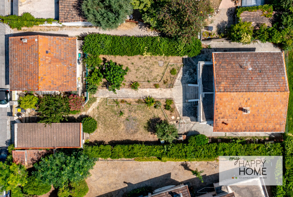 Propriété avec 2 maisons Secteur Saint Julien 13012 – 590 000 €